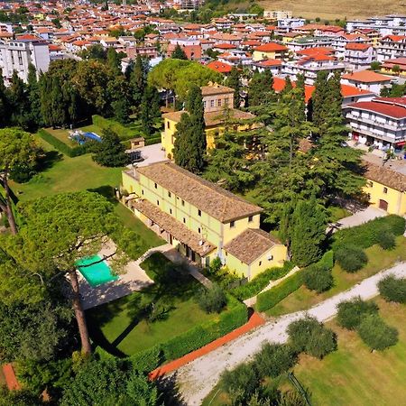 Agriturismo Villa Irelli Castellalto Exterior foto